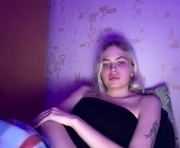 jessika_evans is a  year old female webcam sex model.