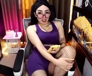 yassiered is a  year old shemale webcam sex model.