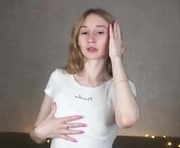_marvelous_time_ is a 18 year old female webcam sex model.