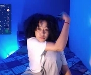 ela_0 is a 99 year old female webcam sex model.