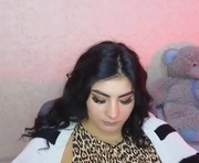 snickertail is a 20 year old female webcam sex model.