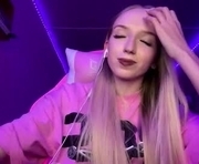 Free live sex webcam with 18 yrs old female, ,  ,  - julissariecke