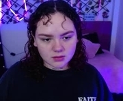 koning_moretti is a 20 year old female webcam sex model.