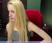 girl_i_am is a 24 year old female webcam sex model.