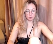 mystiquemaya is a 29 year old female webcam sex model.