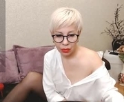evaelegant is a 47 year old female webcam sex model.