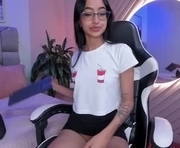 regina_evans2 is a 18 year old female webcam sex model.