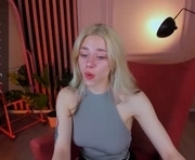 mary_leep is a 19 year old female webcam sex model.
