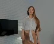 devonagrayer is a 18 year old female webcam sex model.
