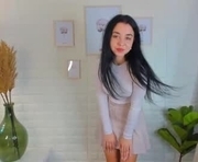 fatin_ is a 19 year old female webcam sex model.