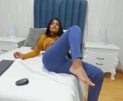 samara_warren is a 36 year old female webcam sex model.