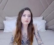 arinamorriss is a 20 year old female webcam sex model.