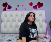 alhada_ is a  year old female webcam sex model.