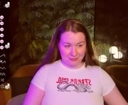shedar_pretty is a 25 year old female webcam sex model.