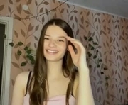 gwendolynfunnellv is a 18 year old female webcam sex model.