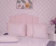 scarlet_coleman is a 24 year old female webcam sex model.
