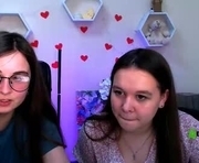 lilith_diva is a  year old female webcam sex model.