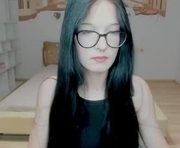 alicamoons is a 18 year old female webcam sex model.