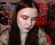 leraaa72 is a 25 year old female webcam sex model.