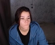 adelmaud is a 21 year old female webcam sex model.