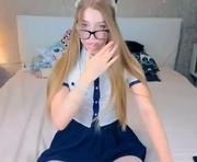 shyberrynelly is a 20 year old female webcam sex model.