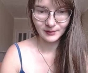 kiragoldens is a 32 year old female webcam sex model.