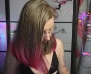 scarlettsrose is a 23 year old female webcam sex model.