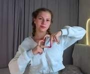 maritzastitt is a 18 year old female webcam sex model.