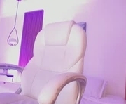 nallahh_ is a  year old female webcam sex model.