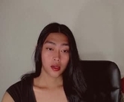 zoe_fuckdoll is a  year old female webcam sex model.