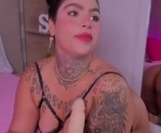 curvyliciouss is a 26 year old female webcam sex model.