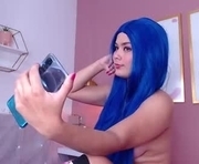 liinda_taylor_ is a 19 year old female webcam sex model.