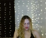 lilyrose1_ is a 19 year old female webcam sex model.