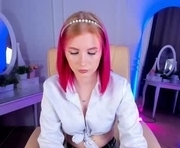 unicent is a 19 year old female webcam sex model.