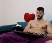thetopalex is a 35 year old male webcam sex model.