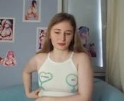 elsajeanie is a 19 year old female webcam sex model.