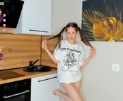 breeblanton is a 18 year old female webcam sex model.