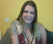 kaytiebird96 is a 28 year old female webcam sex model.