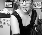 ten_tickle_pixie is a 99 year old female webcam sex model.
