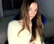 mcfly_11 is a  year old female webcam sex model.