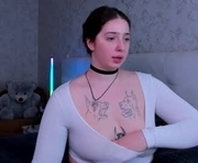 bel1a_todd is a 18 year old female webcam sex model.