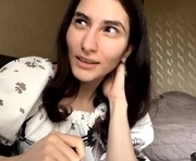 fancydyer is a 18 year old female webcam sex model.