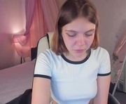 my_sweet_sleep is a 18 year old female webcam sex model.