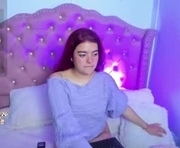 lila_cox is a 21 year old female webcam sex model.