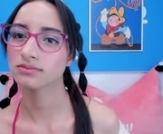 foxy_loren is a 18 year old female webcam sex model.