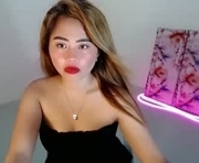 miss_ruffa is a  year old female webcam sex model.