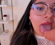 zelenejones is a 22 year old female webcam sex model.