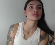 lilpalacio is a 24 year old female webcam sex model.