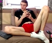 oliverfresh is a 20 year old male webcam sex model.