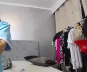 tallida69 is a 33 year old female webcam sex model.